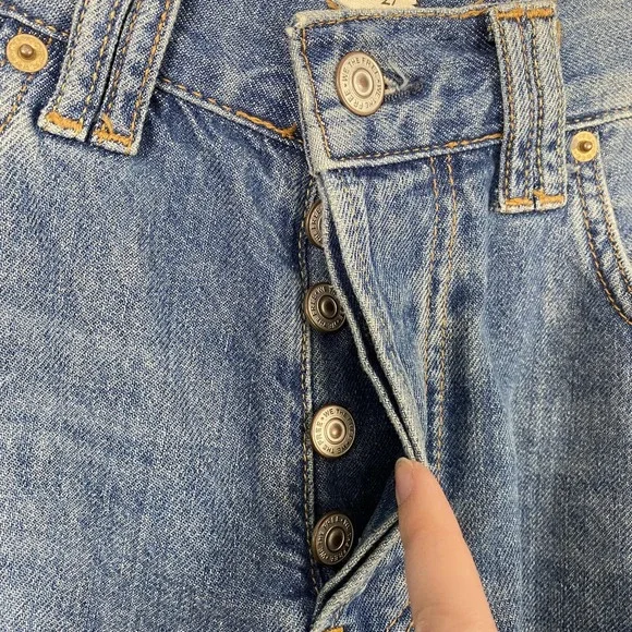 We The Free Shorts Womens 27 Blue Denim Bermuda Button Fly Relaxed 100% Cotton - Picture 4 of 14